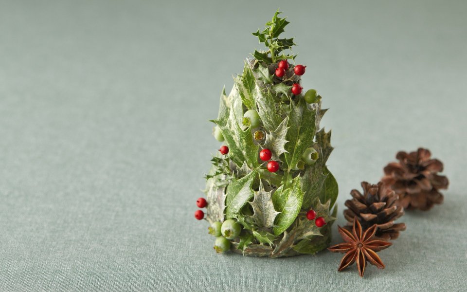 Handmade Holly Christmas Tree With Pinecones