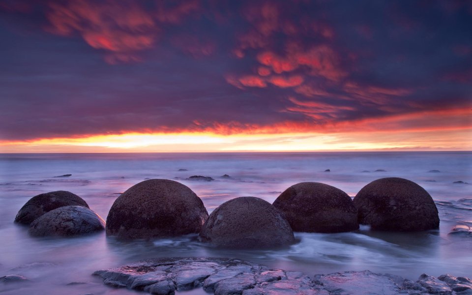 Moeraki Boulders Sunrise New Zealand