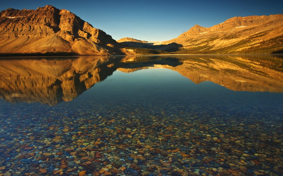 Bow Lake Banff National Park Canada