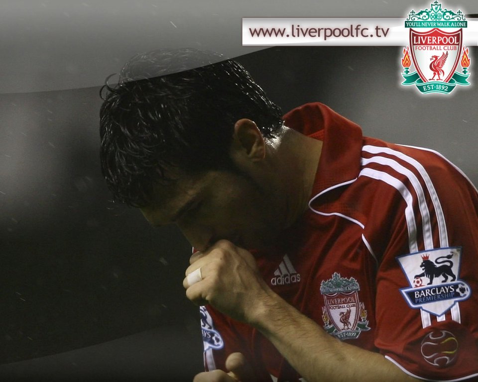 Liverpool Fc Football Player Rainy Match Focus Moment