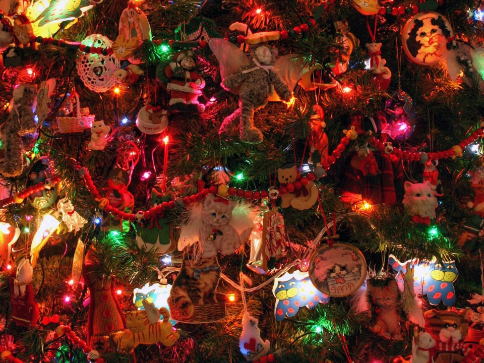 Vintage Cat Themed Christmas Tree Closeup