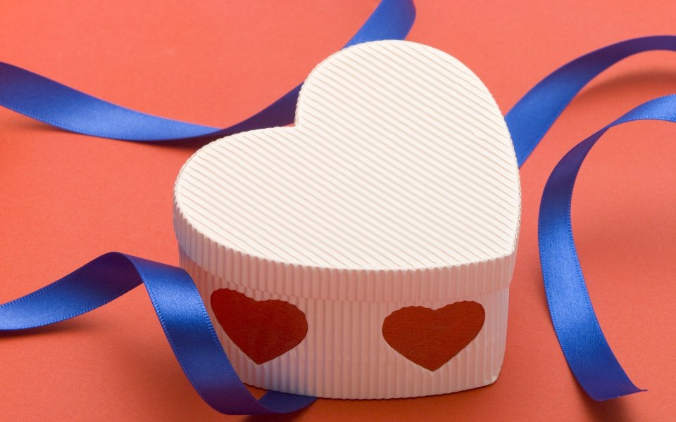 White Heart Valentines Day Box Blue Ribbon