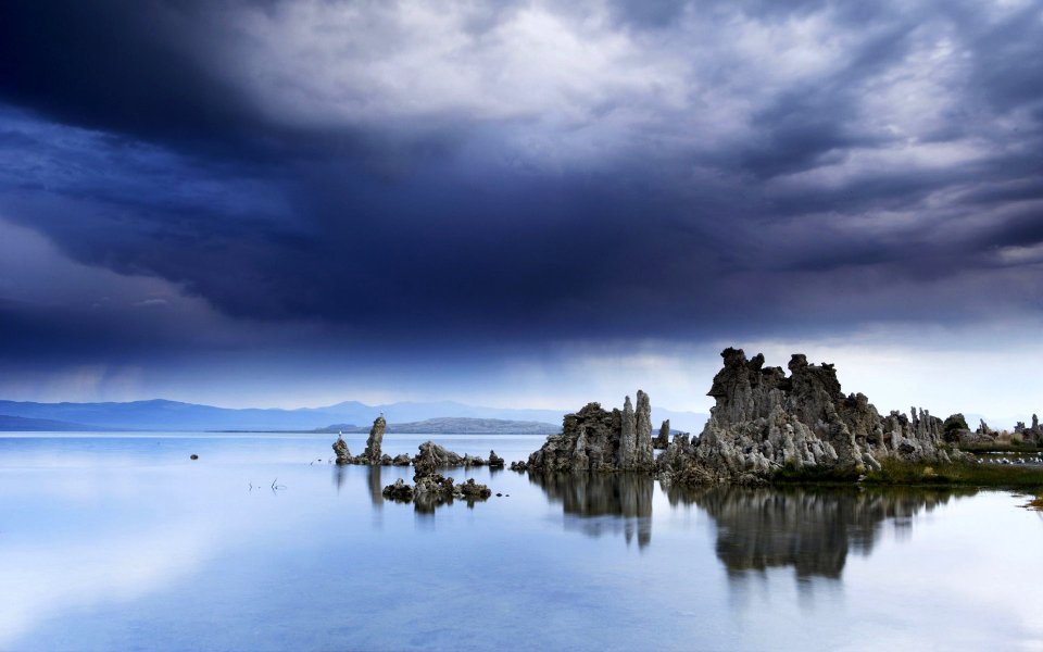 Storm Clouds Over Mono Lake Tufa Towers Landscape
