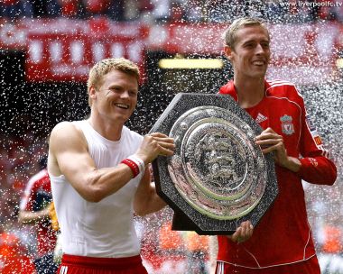 Liverpool Players Crouch And Riise Celebrate Community Shield Win