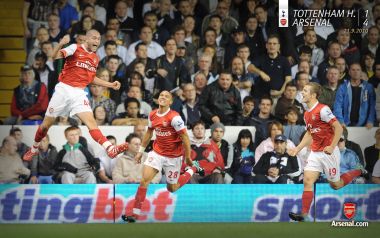 Arsenal 4 1 Tottenham Hotspur Football Match Celebration