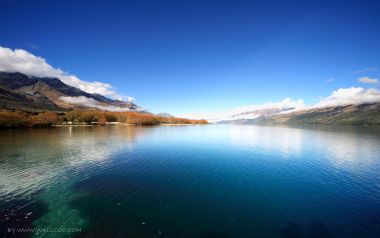 新西兰瓦纳卡湖秋日湖光山色风光
