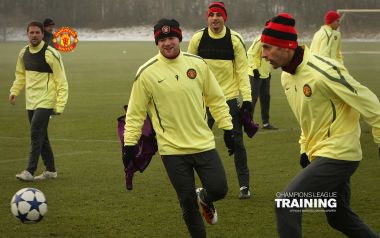 Manchester United Champions League 2010 Training Wallpaper