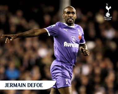 Jermain Defoe Tottenham Hotspur Purple Jersey Match Moment