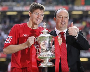Steven Gerrard Rafael Benitez Liverpool FA Cup Trophy Celebration
