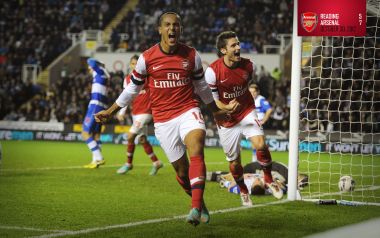 Arsenal Players Celebrating Against Reading Match