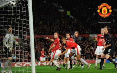 Manchester United Champions League Match Moment Wallpaper