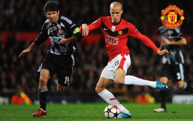 Manchester United Football Match Player Dribble Moment