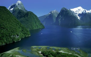 新西兰峡湾国家公园 米尔福德峡湾狮子峰自然风光