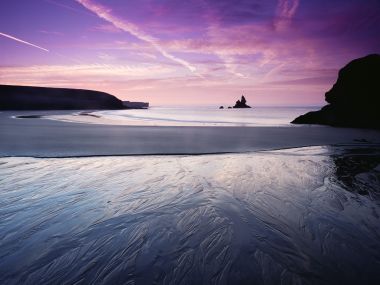 威尔士南彭布罗克郡国家公园Broadhaven三月日出海景