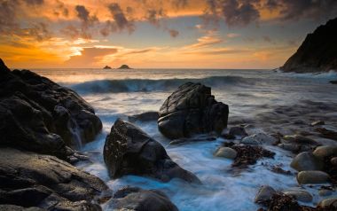 英国康沃尔 Porth Nanven 海岸夕阳