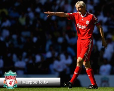 Sami Hyypia Liverpool FC On Pitch Moment