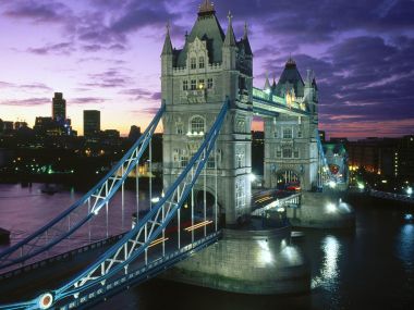英国伦敦塔桥黄昏夜景风光