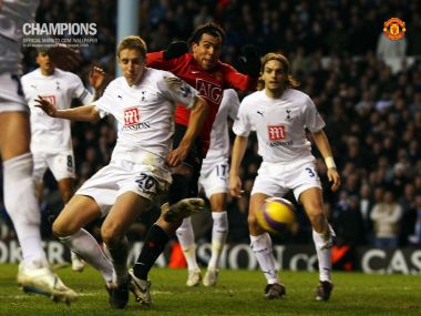 Premier League Manchester United Vs Tottenham Hotspur Intense Match Moment