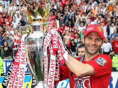 Ryan Giggs Lifting Premier League Trophy Manchester United Championship