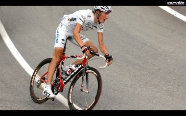 Cervelo Road Bicycle Rider Road Race Competitive Scene