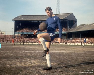 Peter Osgood Chelsea FC Vintage Football Juggling Photo