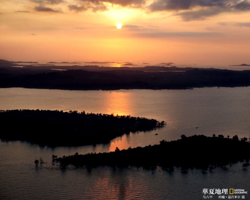 马来西亚马六甲湖湾日落航拍风光