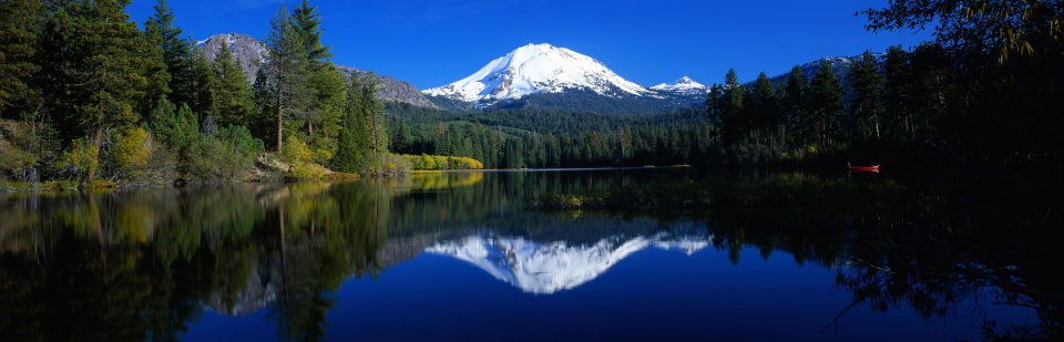 Lassen Volcanic National Park Snow Mountain Lake Forest Panorama