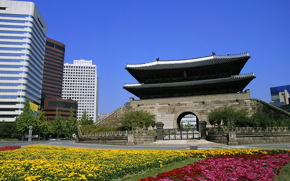 韩国首尔崇礼门（南大门）城市地标风光