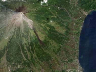 菲律宾马荣火山太空卫星航拍全景