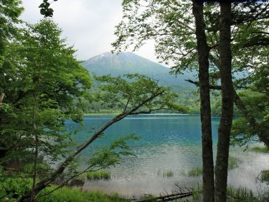 日本北海道夏季森林湖泊火山自然风光