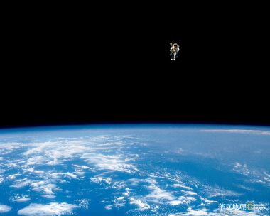 国家地理 近地轨道太空行走宇航员俯瞰蓝色地球