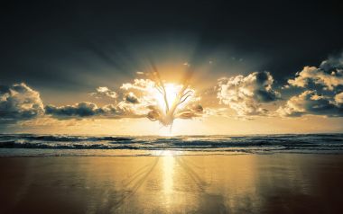 超现实海滩日出梦幻光影海景艺术壁纸
