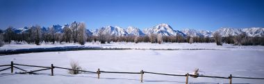 美国大提顿山脉冬季雪原全景风光
