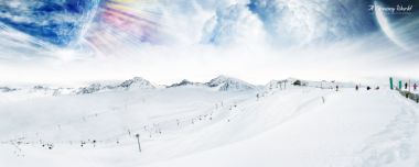 奇幻异星天空下的雪山滑雪场梦幻CG艺术场景