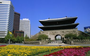 韩国首尔崇礼门（南大门）城市地标风光