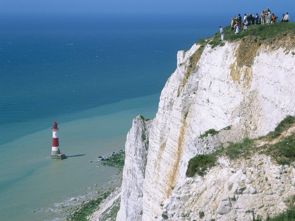0Beachy_Head_Lighthouse_Eastbourne_East_Sussex_England