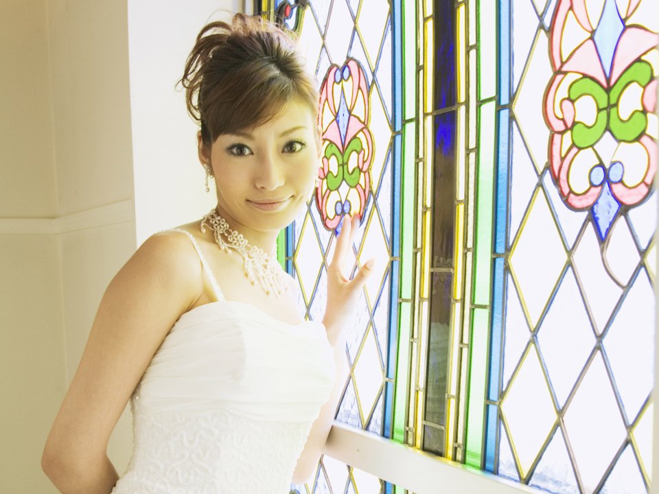 1HR103_350A_wedding_dress