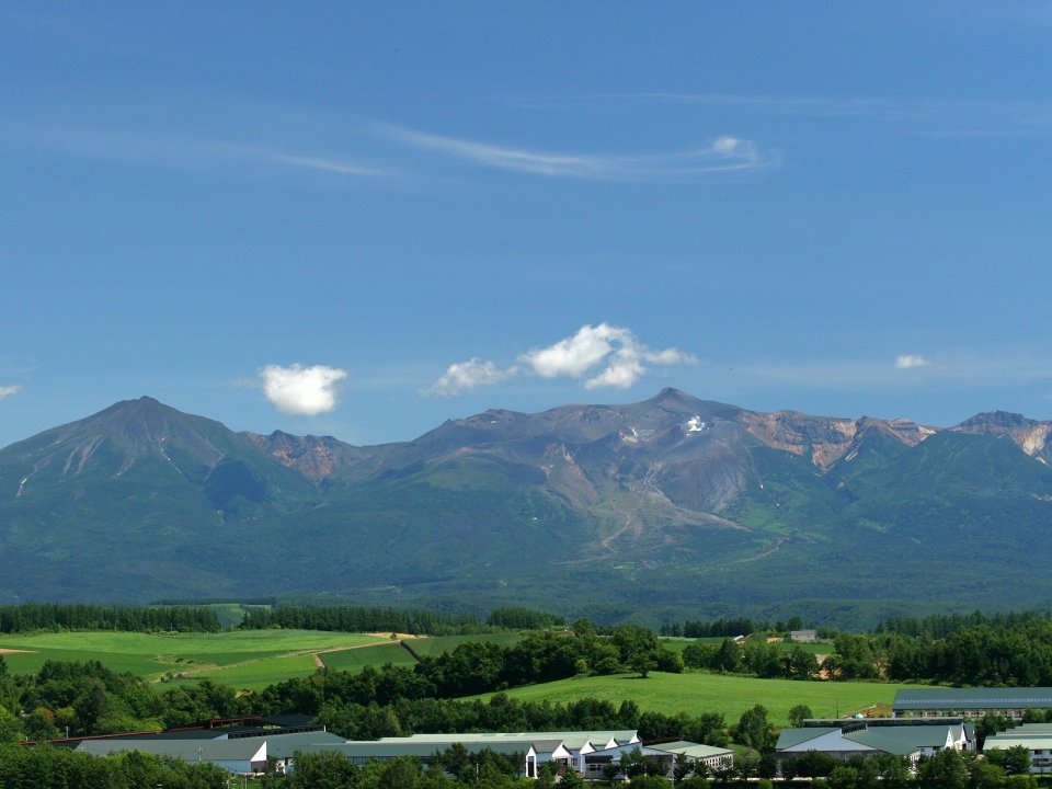 日本北海道大雪山脉夏季风光