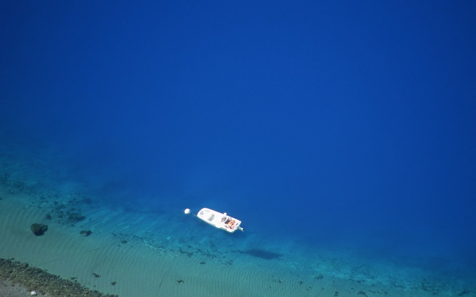 Aquamarine_water_sea_sky_in_Hawaii_JY120_350A