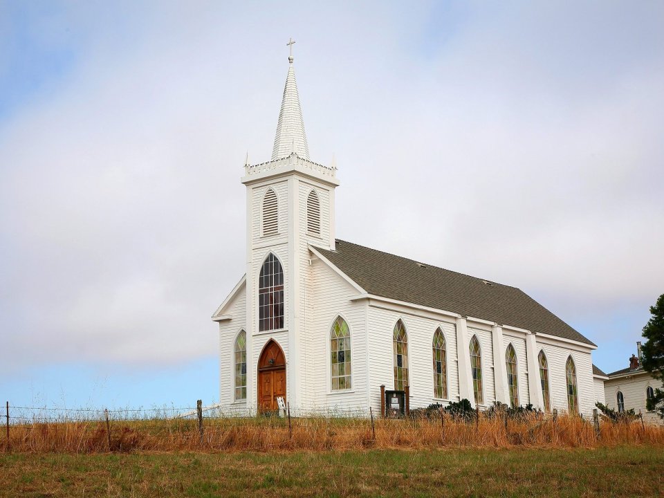 Church_From_the_Movie_The_Birds_Bodega_Bay_California