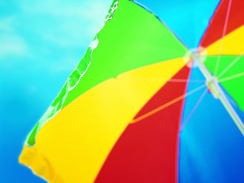 clourful_beach_umbrella