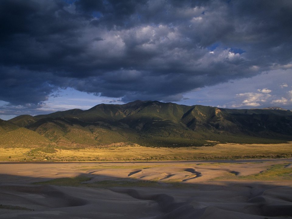 Dark_Sky_Over_Great_Sand_Dunes_National_Park_Colorado