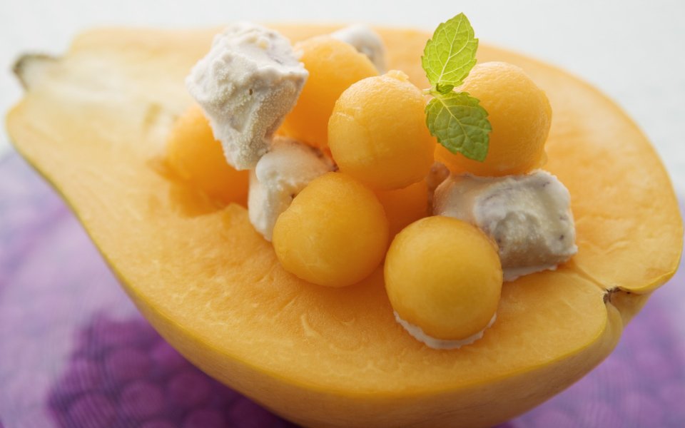 Fresh_Fruit_dessert_photo_JT008_350A