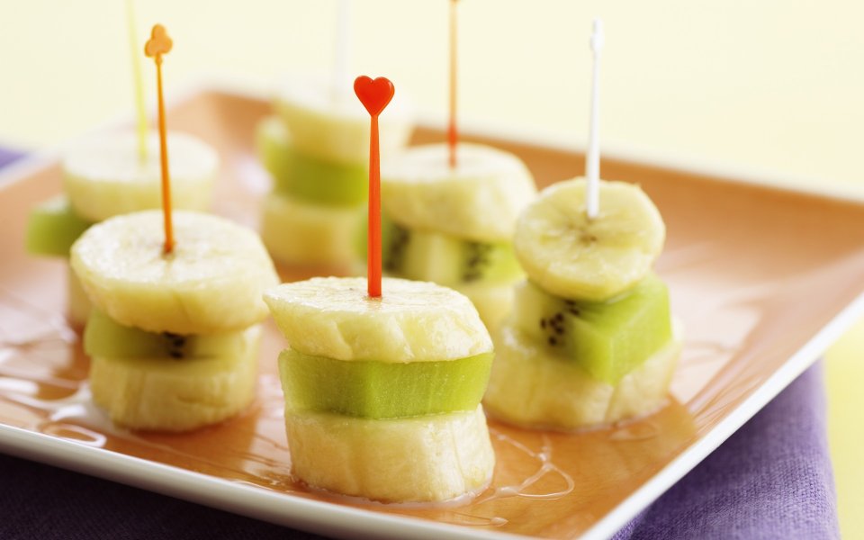 Fresh_Fruit_dessert_photo_JT028_350A
