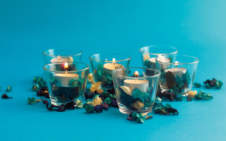 holiday_celebration_gifts_1018