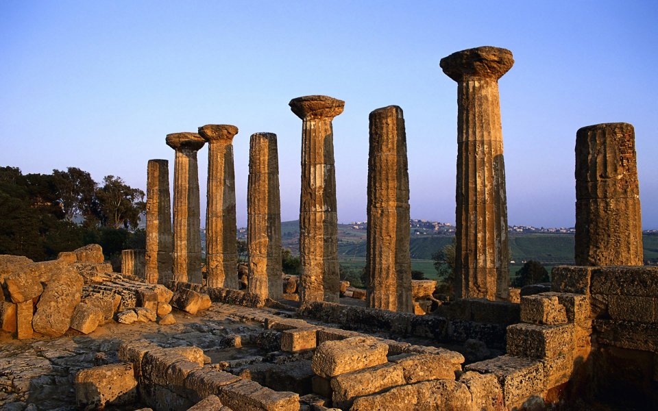 Italy, Tempio di Ercole – Parco Archeologico e Paesaggistico della Valle dei Templi di Agrigento (Hera Temple in Agrigento)