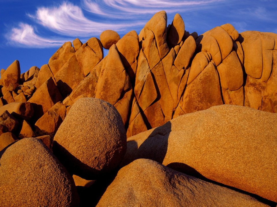 Jumbo_Rocks_Joshua_Tree_National_Park_California