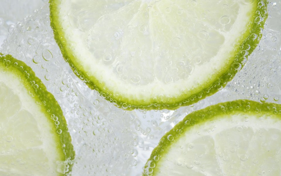 JW165_350A_lime_Close_up_of_limejuice
