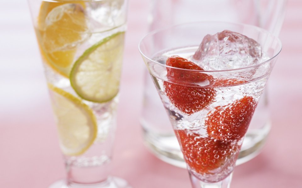 JW175_350A_Carbonated_water_strawberry_lemon_ lime_ orange