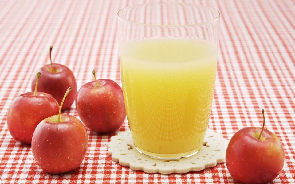 JW192_350A_Apple juice